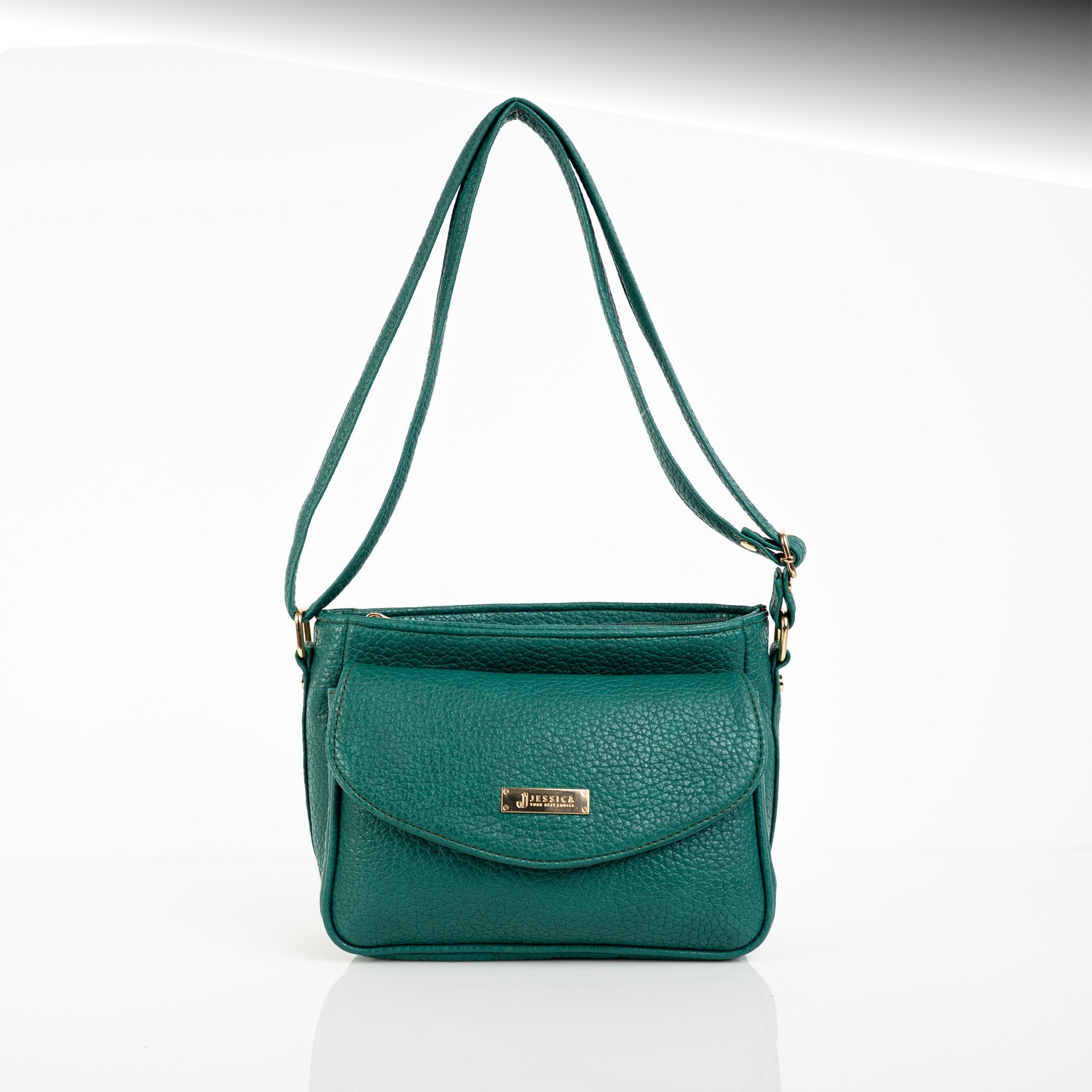 شنطة كروس حريمي جلد إيطالي مستورد منت جرين بسوست وإكسسوارات مستوردة بدراع قابل للتعديل مقاس 18×25